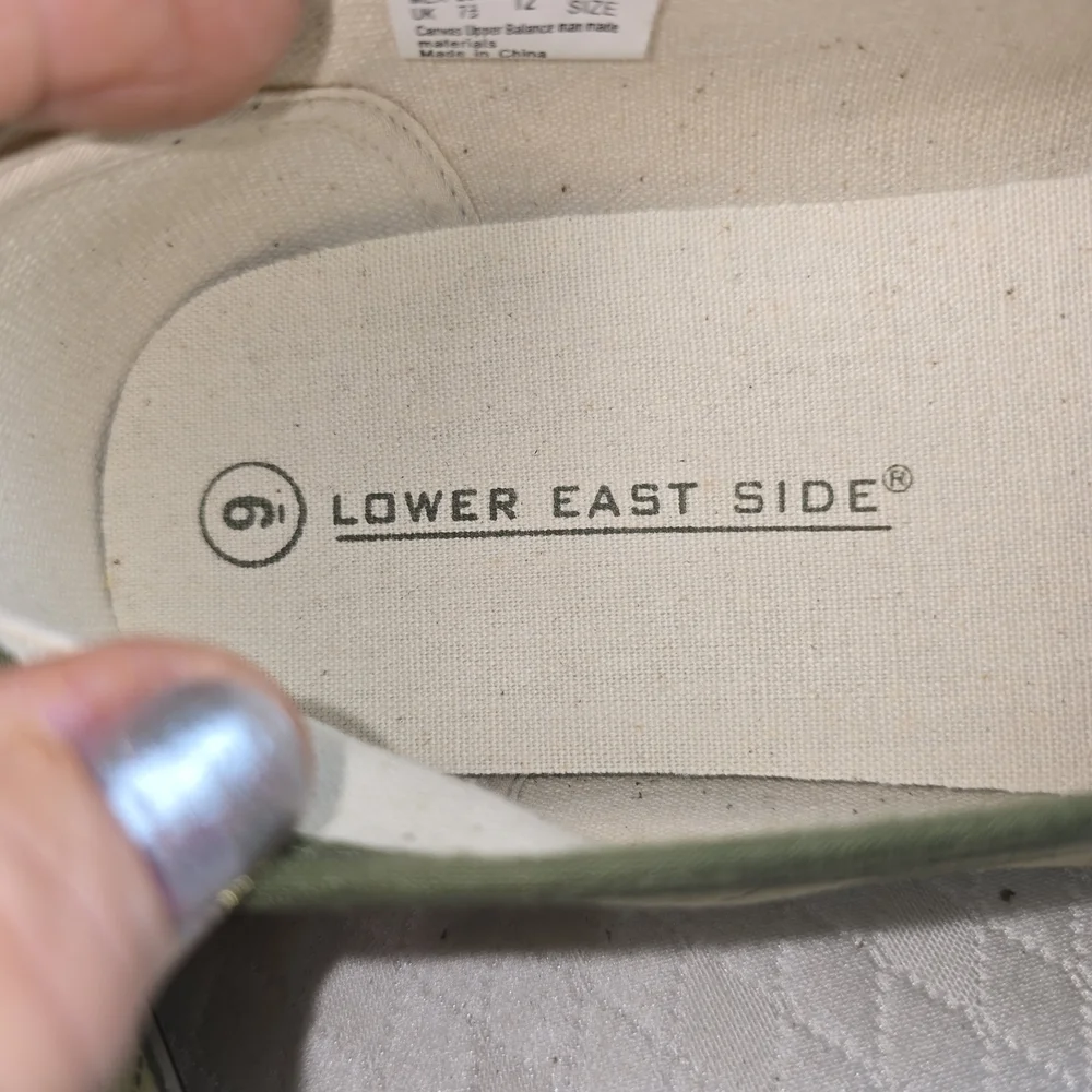 LOWER EAST SIDE OLIVE GREEN AND BROWN ARGYLE SLIP ON SNEAKERS PREPPY 9